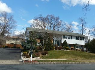 40 Coventry Cir, Piscataway, NJ 08854