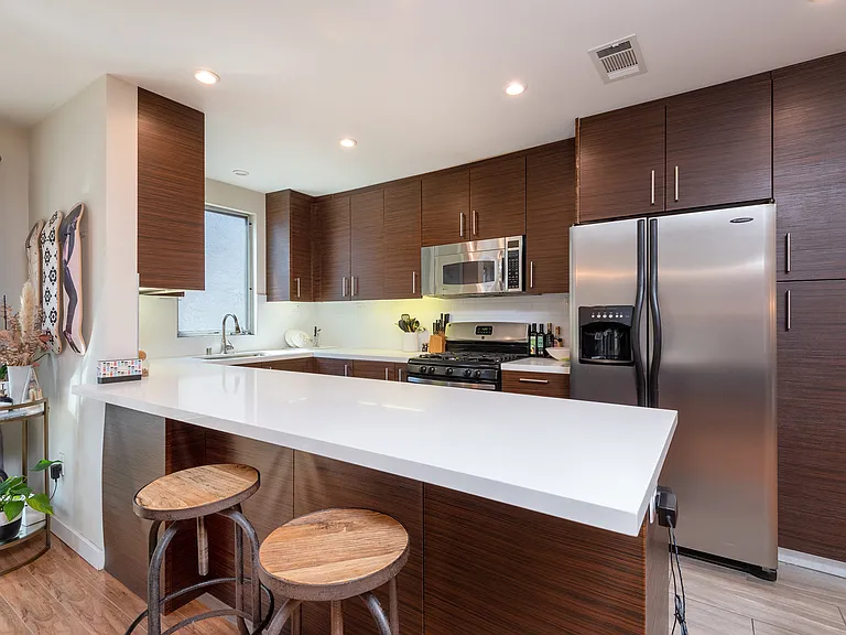 1620 Malcolm Ave #1 — Photo 6