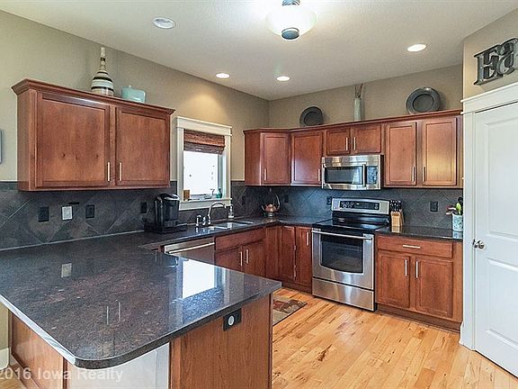 5th image of 3102 146th St