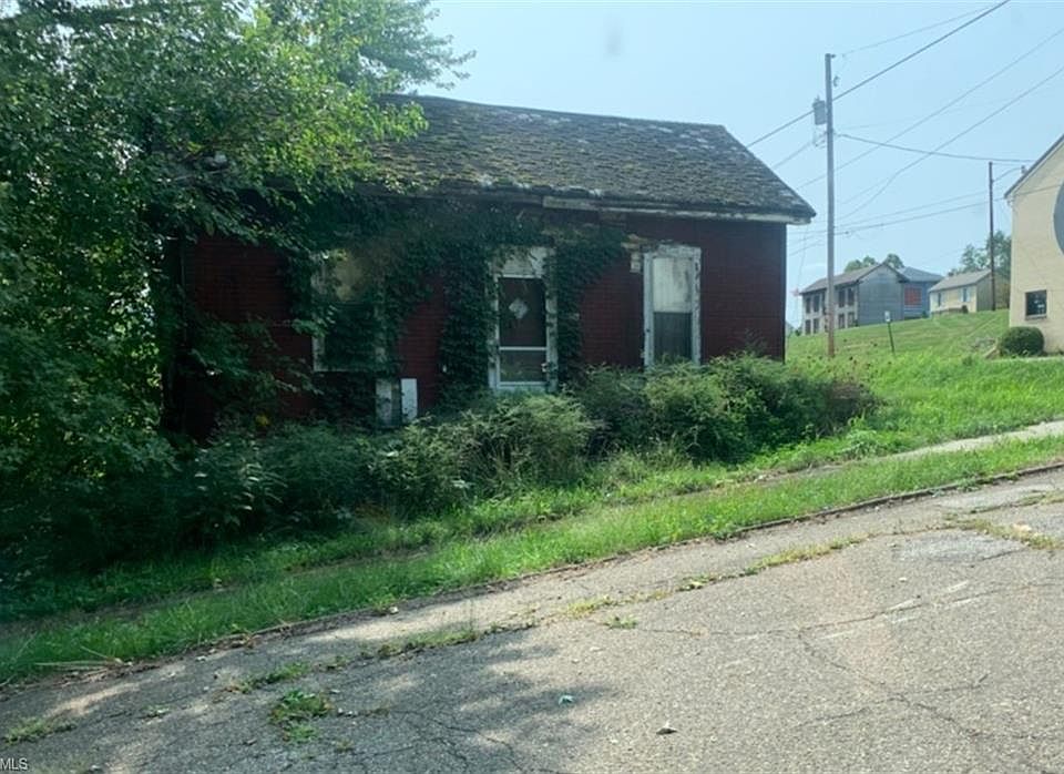 1st image of 202 Smithfield St