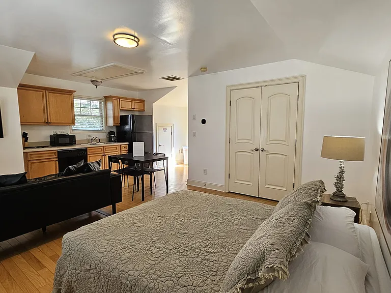 1281 Barnes St NW #A — Photo 7