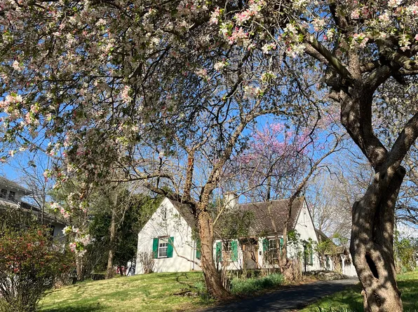 (undisclosed Address), Staunton, VA 24401