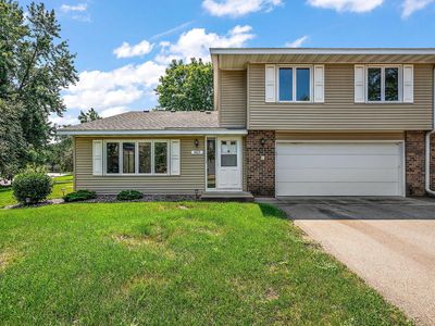 4625 Penkwe Way, Eagan, MN, 55122