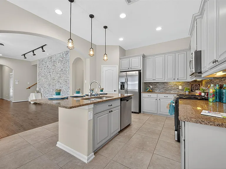 146 Kinnerly Peak Pl — Photo 20