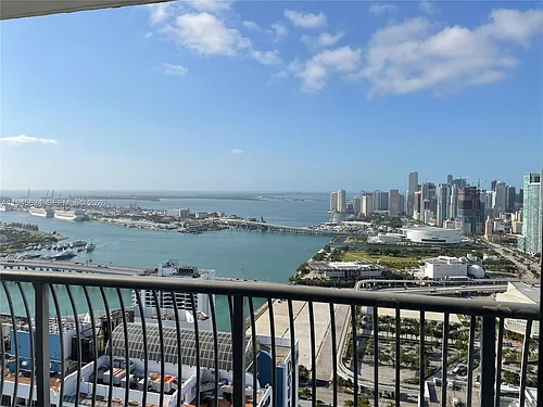 1750 N Bayshore Dr #5408 Photo 1