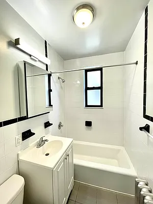 Rented by Pear NYC LLC | media 15
