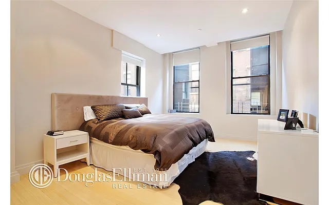 Rented by Douglas Elliman | media 19