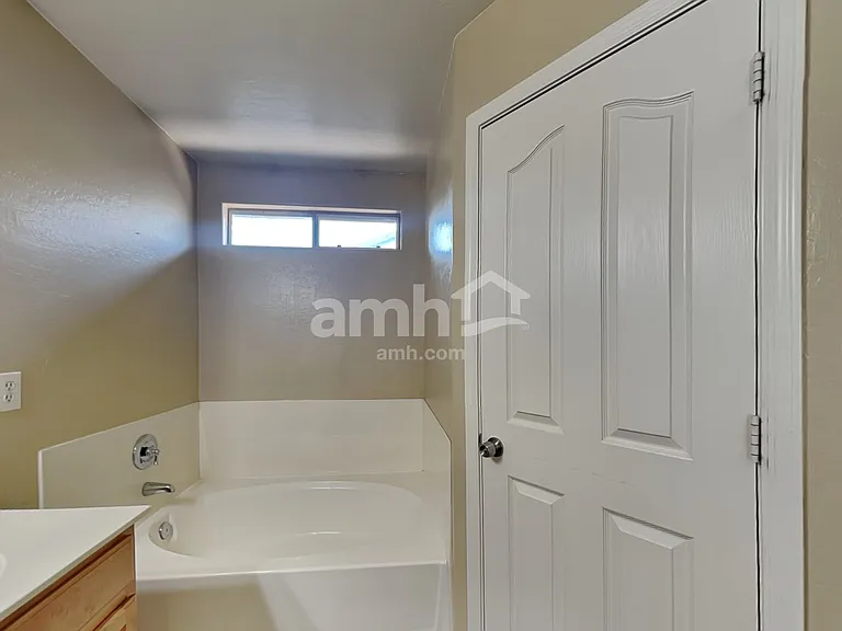 3537 E Murrieta Rd — Photo 11