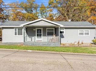 73 Captain Parker Trl, Parkersburg, WV 26104