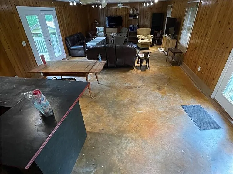 3510 Highway 19 N — Photo 3