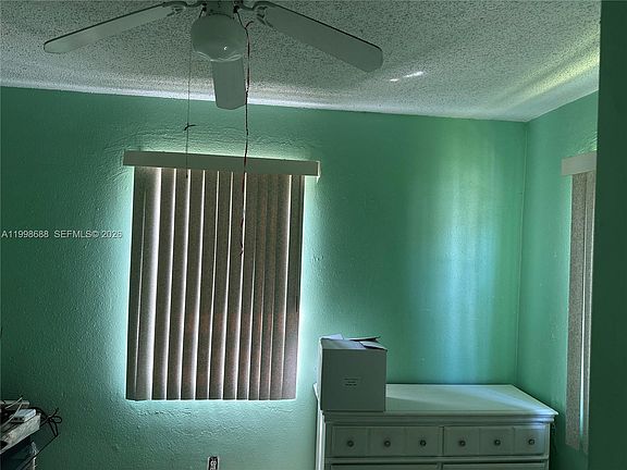 3rd image of 900 NW 75th St