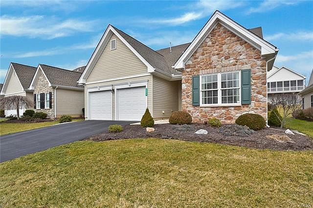 1st image of 4069 Pine Hurst Dr