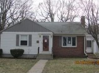 52 Dahlia St, Warwick, RI 02888