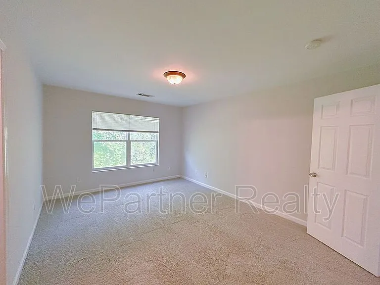 3459 Dianthus Ln — Photo 8