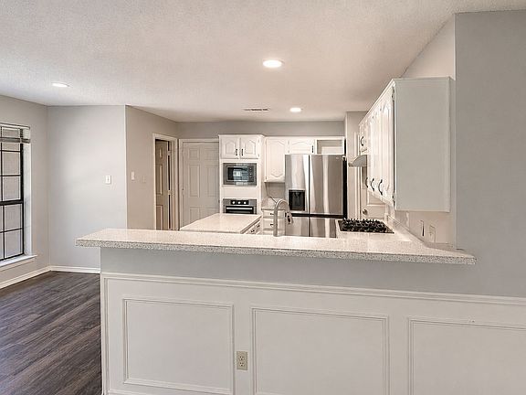 3rd image of 2665 Forest Trail Dr