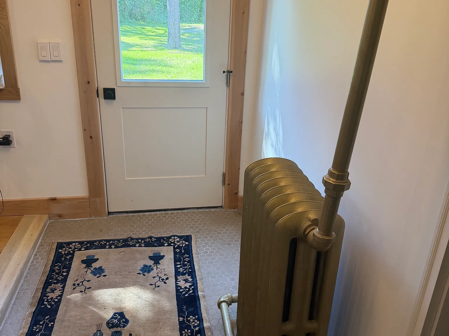 Studio, 600 sqft, $1,250 — Photo 3