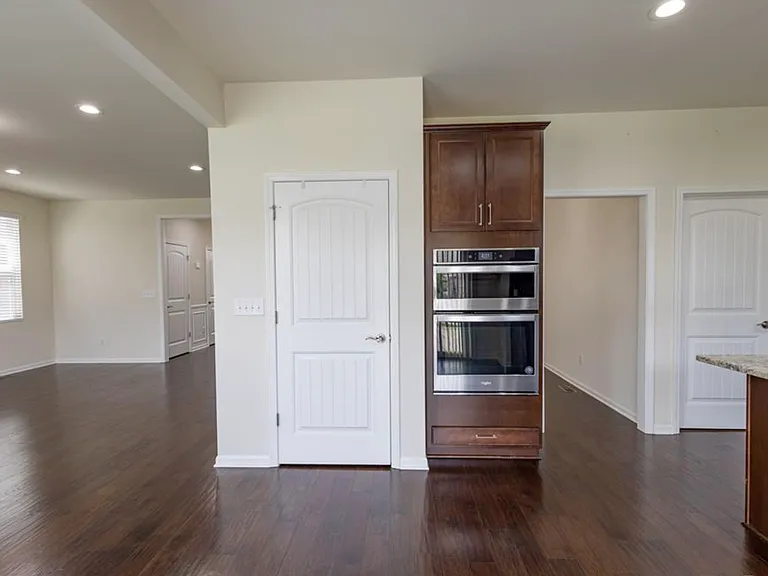 28293 Verona Dr — Photo 8