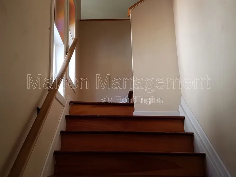 486 S Goodman St — Photo 2
