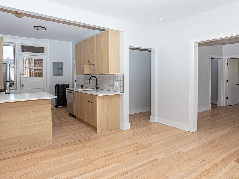 4117 W Belle Plaine Ave #1N — Photo 1