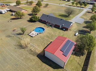 998 Garden Rd, Tuttle, OK 73089