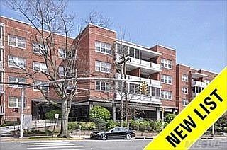 1st image of 1 Kensington Gate APT 203
