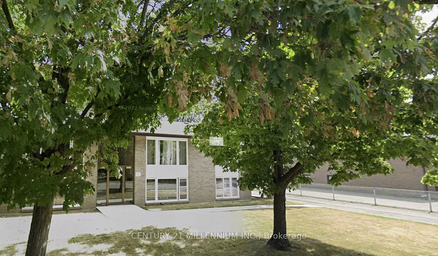 3 bed, $2,500 — Photo 1