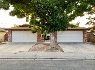 207 Redbud Ln, Modesto, CA 95354