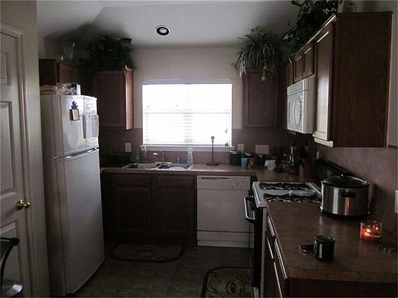 4th image of 21142 Grandin Wood Ct
