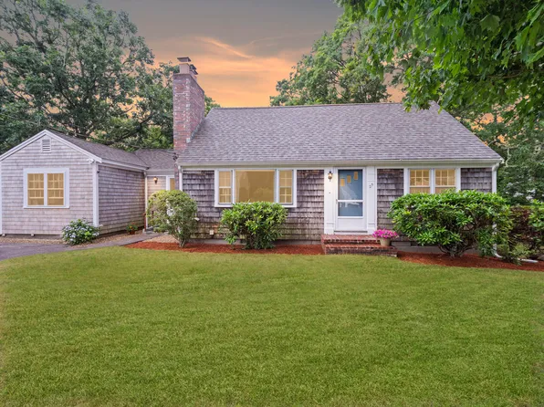 25 Brookhill Lane, West Yarmouth, MA 02673