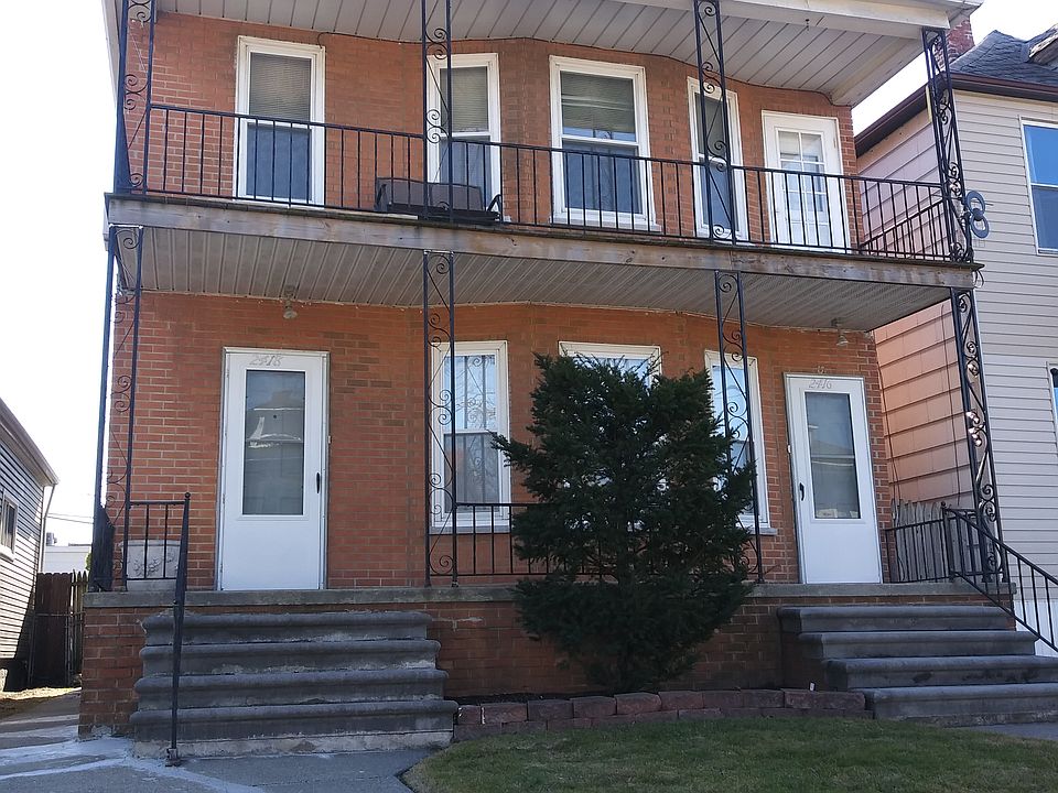 1st image of 2418 Holmes St