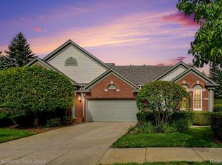5231 Belmonte Dr, Oakland Twp, MI 48306