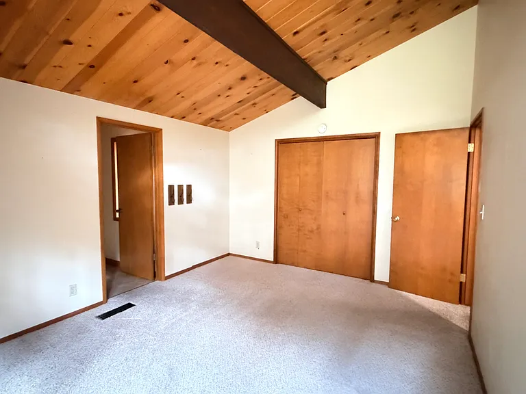 25316 Marion Ridge Dr — Photo 12