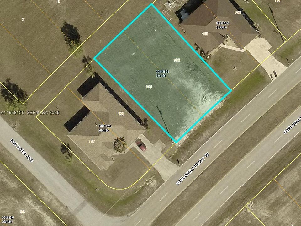 2nd image of 2053 Diplomat Pkwy W
