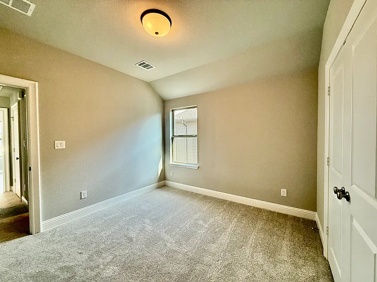 2017 Montgomery Ln — Photo 18