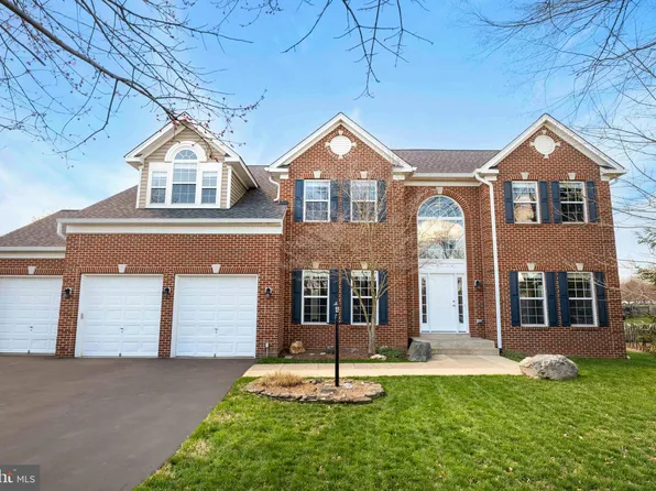 913 Strawberry Ct, Purcellville, VA 20132