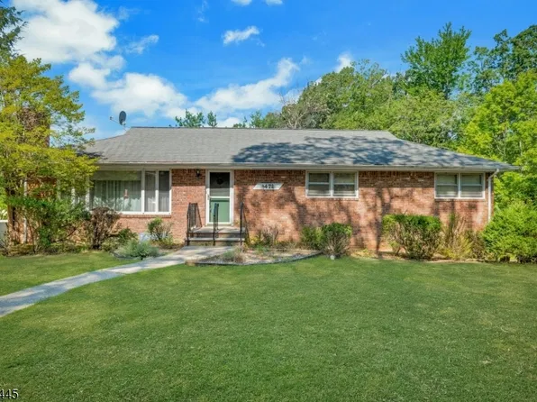 47 Douglas Dr, Montville Twp., NJ 07082