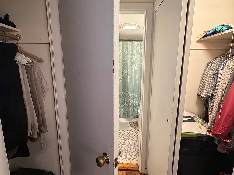 124 Sutherland Rd #1 — Photo 10