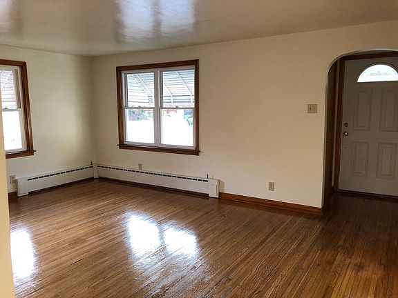 2nd image of 1036 Theresia St