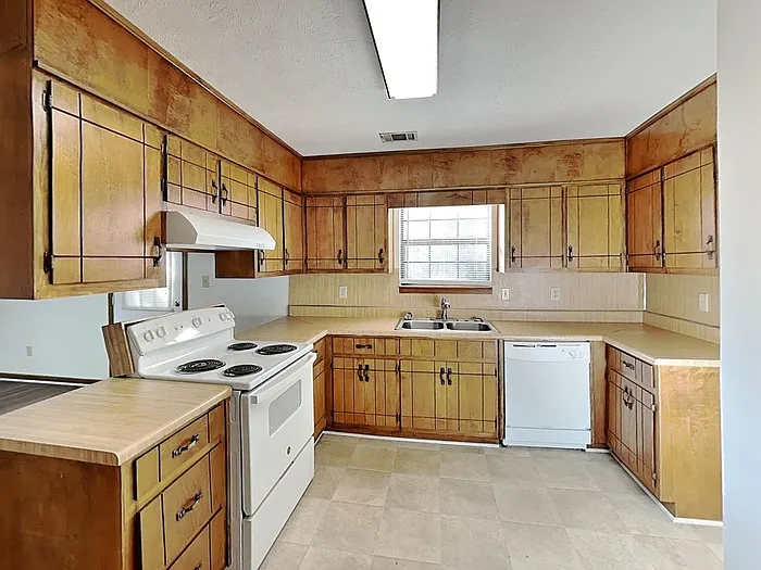 7319 Exeter Ct — Photo 7