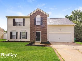 2512 Lassen Bay Pl, Charlotte, NC 28215