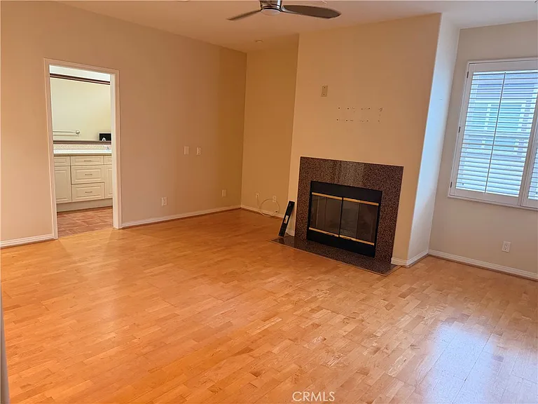 515 W Balboa Blvd — Photo 22