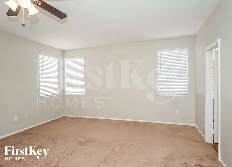 8136 Kokoma Dr — Photo 10