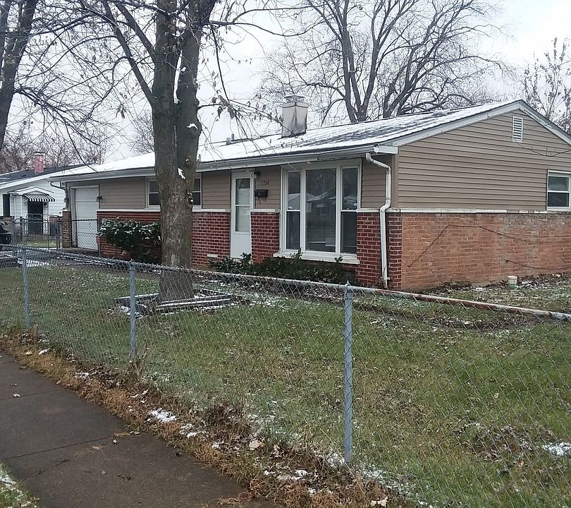 1st image of 2724 Oxford Dr S