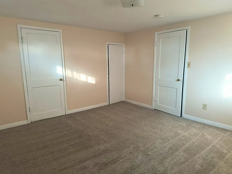 1404 Martin Ln #C — Photo 18