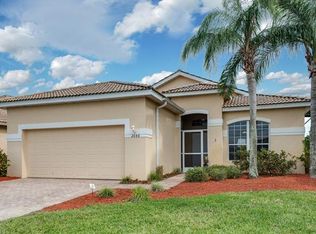 2048 Oxford Ridge Cir, Lehigh Acres, FL 33973