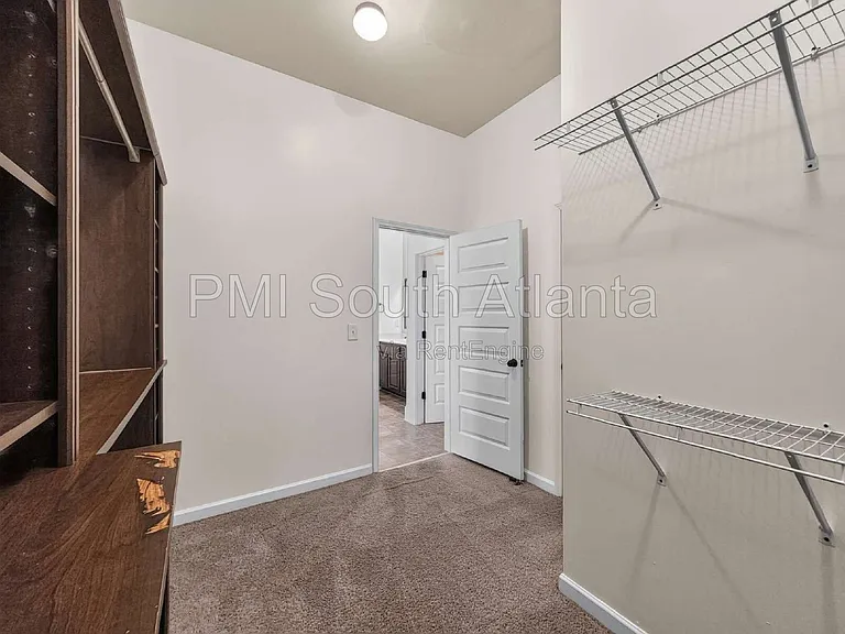 305 Legends Dr — Photo 28