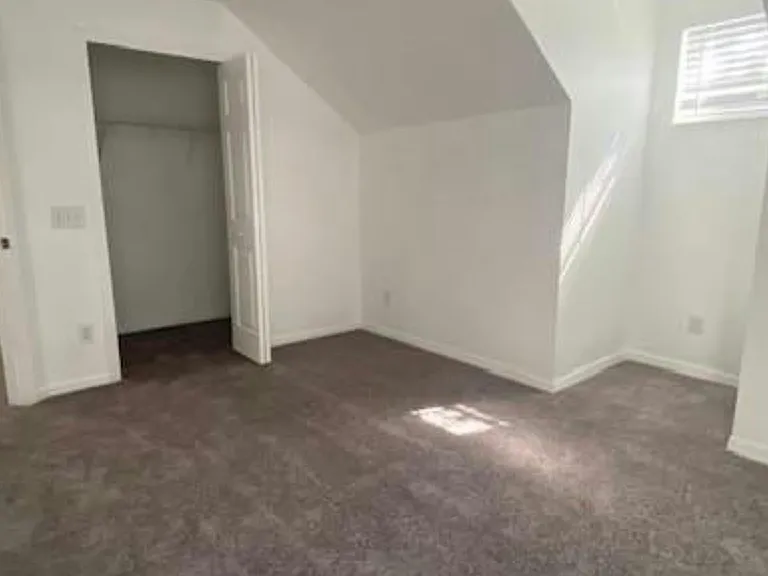16013 Stags Leap Dr — Photo 31