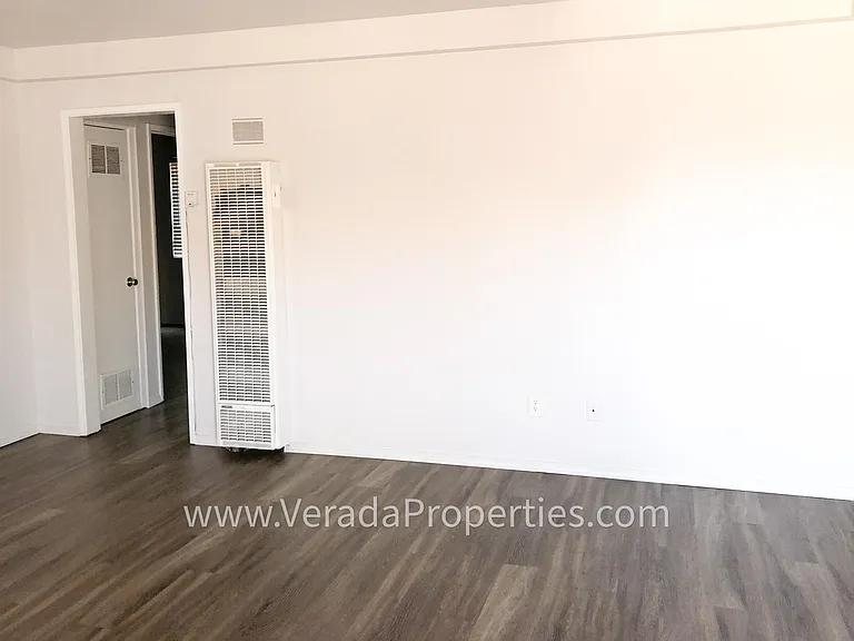 4157 Central Ave — Photo 8