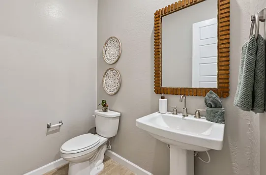 5017 E Anderson Dr — Photo 8