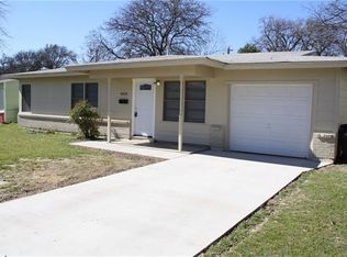 4424 Tahoe Dr, Fort Worth, TX 76119